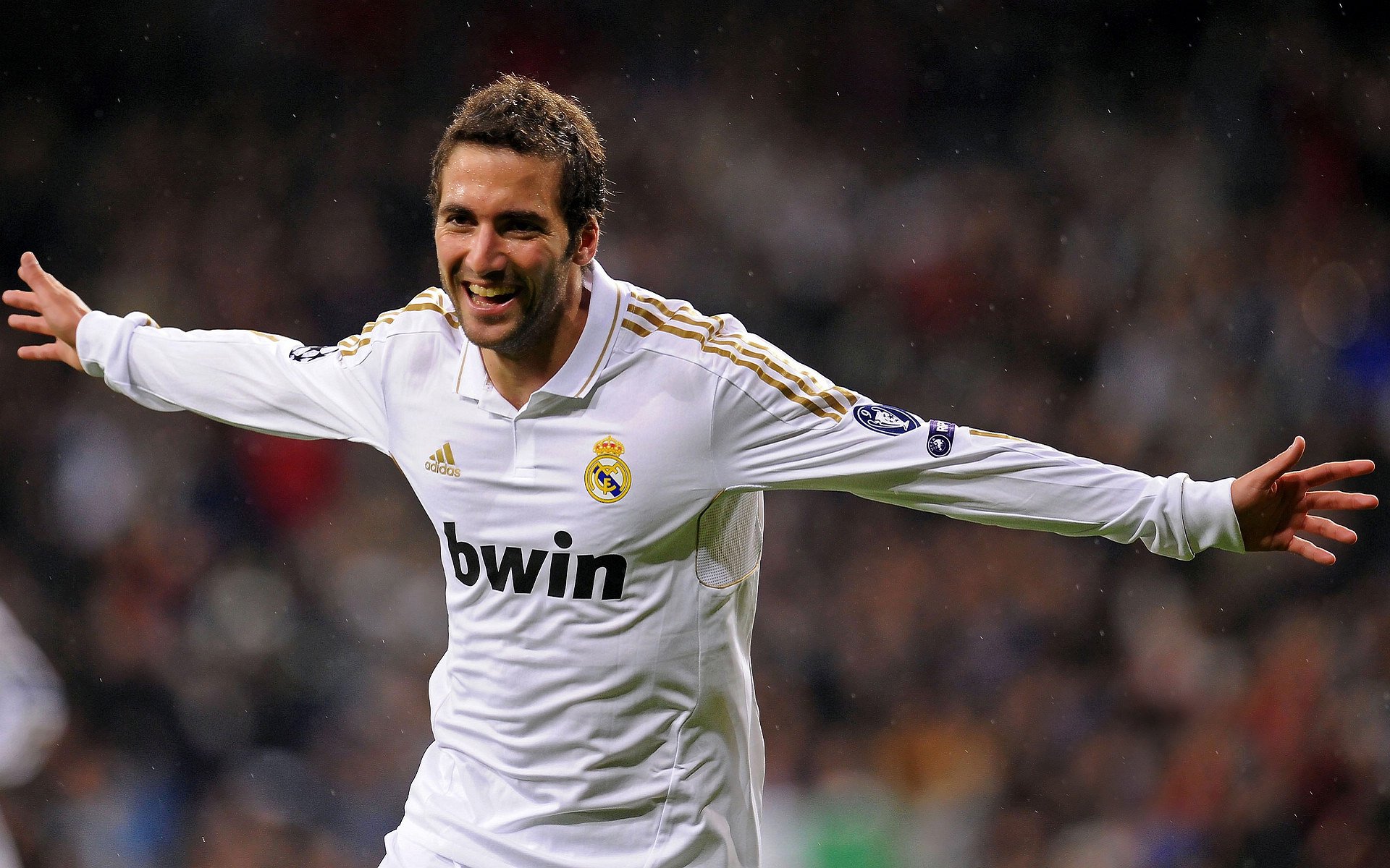 卡马文加持续制造杀伤，塞内加尔速胜威尔士，一场战术与天赋的完美风暴